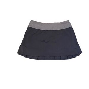 *Lululemon* Tennis Pleated Grey Skirt, Skort, size 4